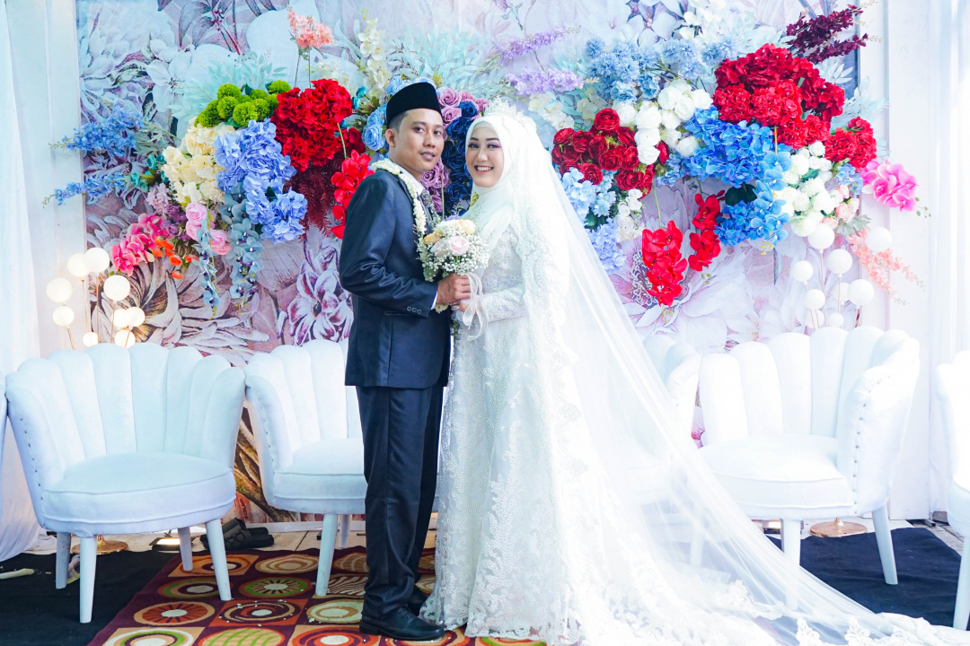 https://wedding-intan-susiadi.webnikah.com/dirmember/00000027/rionopiar21/photo-268091-314005-l-202410220318.jpg