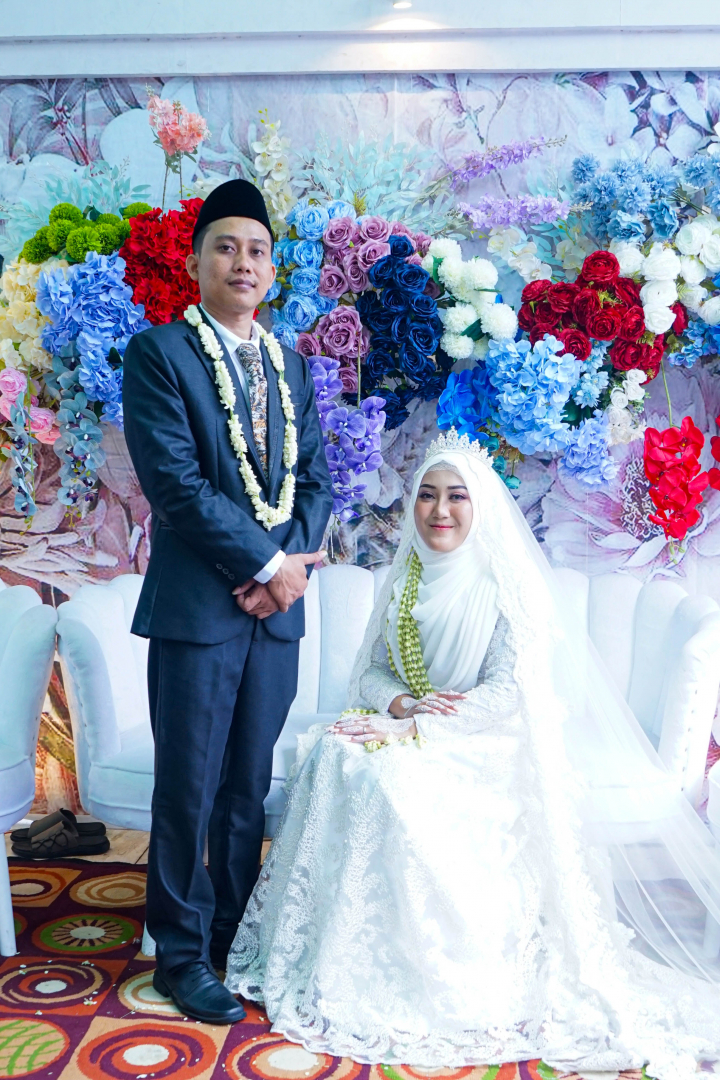 https://wedding-intan-susiadi.webnikah.com/dirmember/00000027/rionopiar21/photo-268091-314006-l-202410220318.jpg